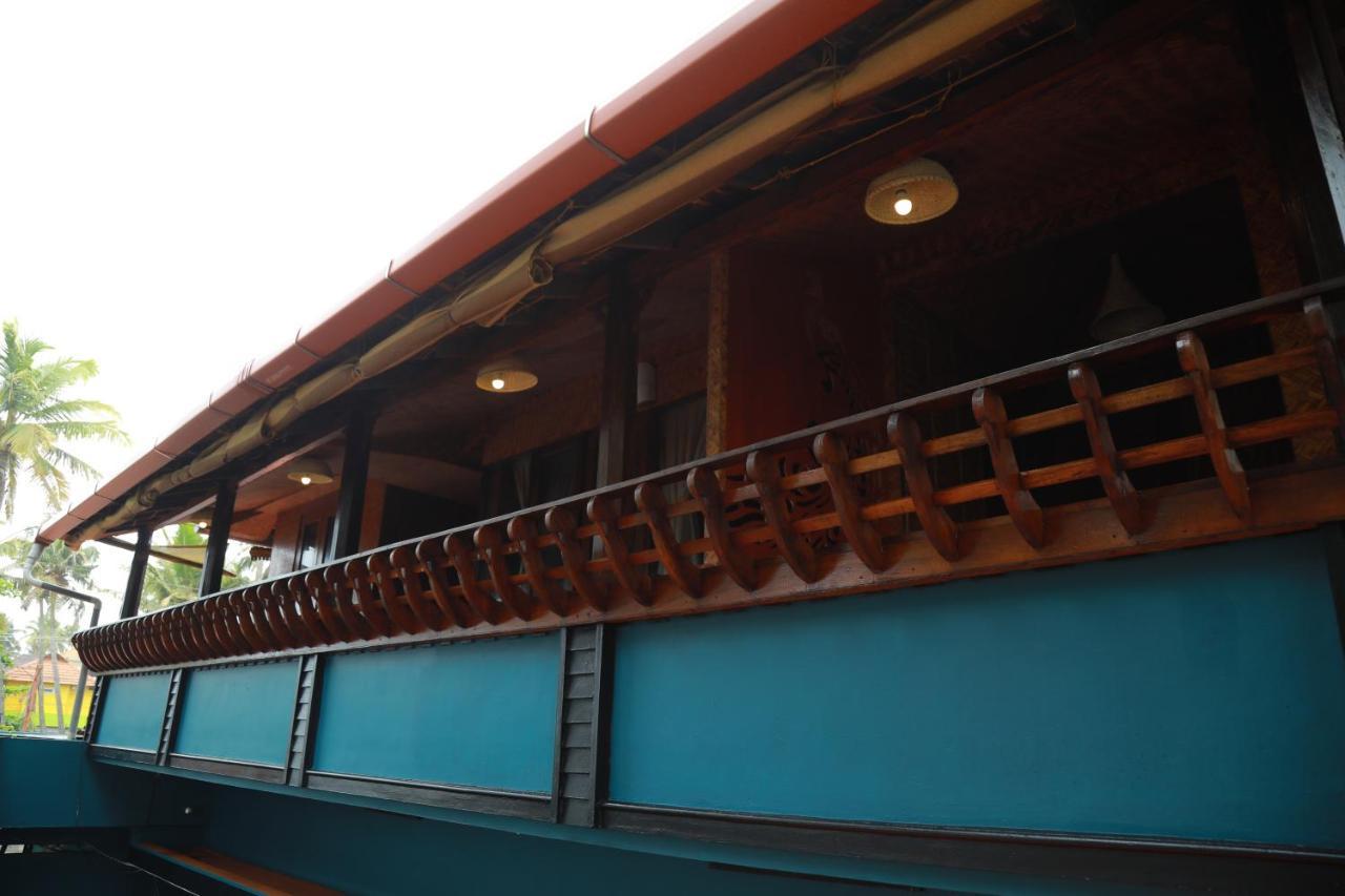 Sajeev Home Stay Cherai Beach Exterior photo